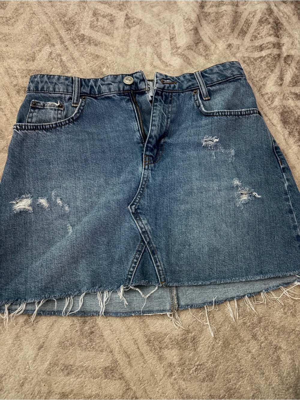 BDG Urban Outfitters Medium Wash Distressed Raw Hem Denim Mini Skirt Size M